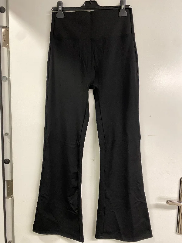 British-inspiredFlared Leggings
