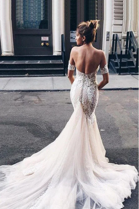 Essential dressingMermaid Sweetheart Backless Court Train Wedding Dress with Lace Appliques OKR19