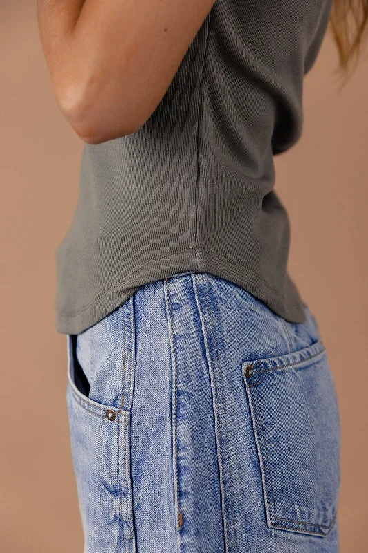 maplewood-button-tee